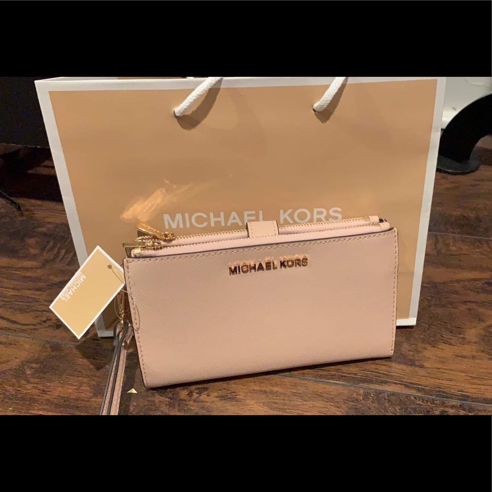 Michael Kors Double Zip Wristlet